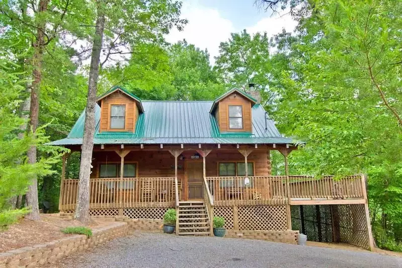 winter haven pet friendly cabin in sevierville tn