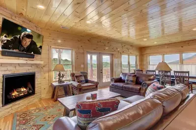 GCR Mountain Lookout Living Room 
