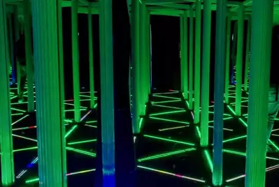 mirror maze