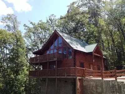 The Got Moose cabin in Gatlinburg.