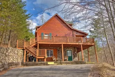 The Sweet Retreat cabin rental near Gatlinburg.