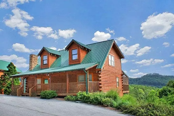 Hollywood in the Hills, one of our excellent Gatlinburg TN mountain cabins.