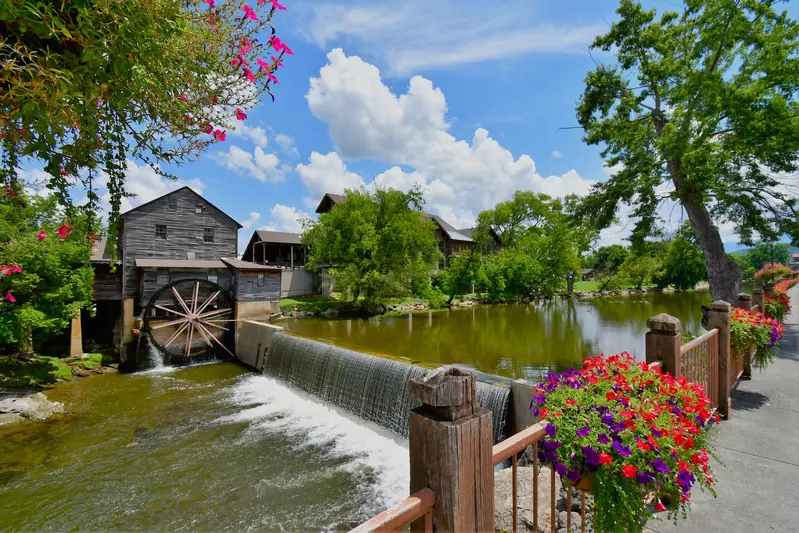 the old mill in pigeon forge tn