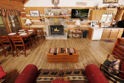 NATURE'S LOFT