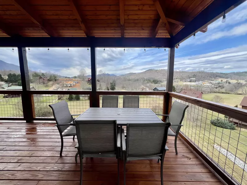 VALLEY VISTA