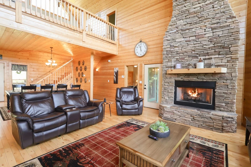 THE GOOD WOOD CABIN