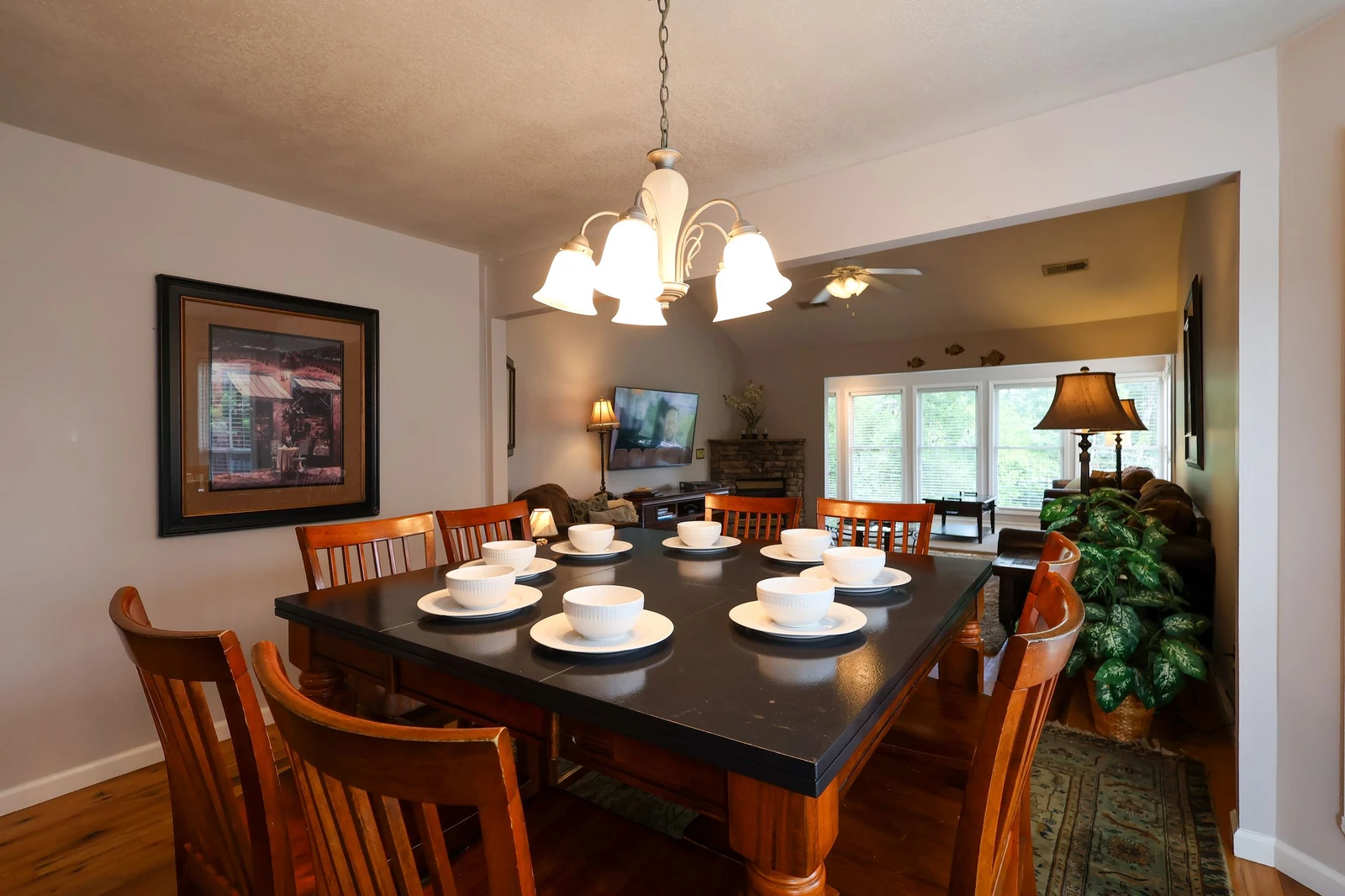 RIVERFRONT CHALET