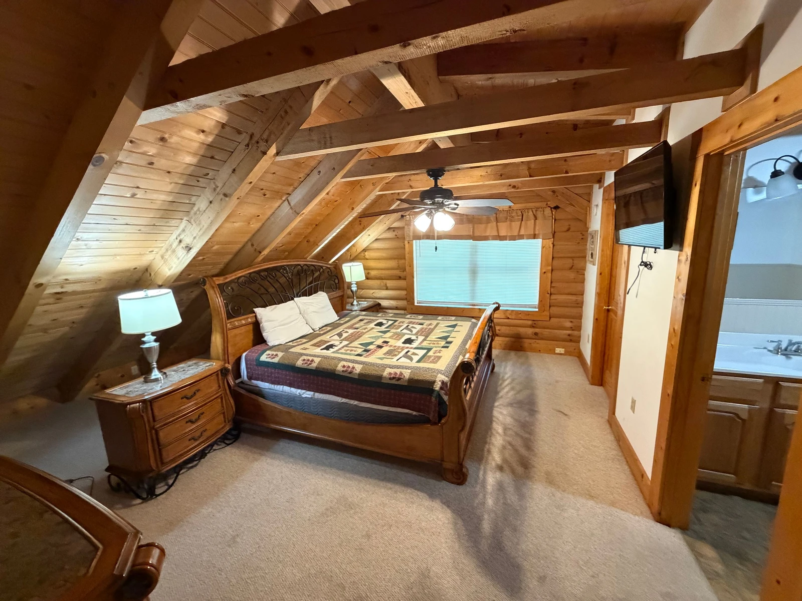 8 Bears Lodge