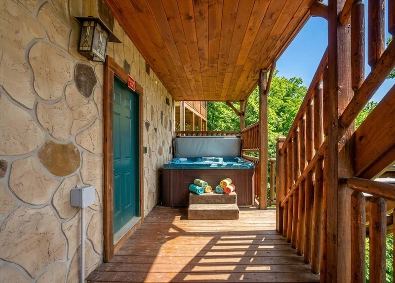 Pool View Lodge
