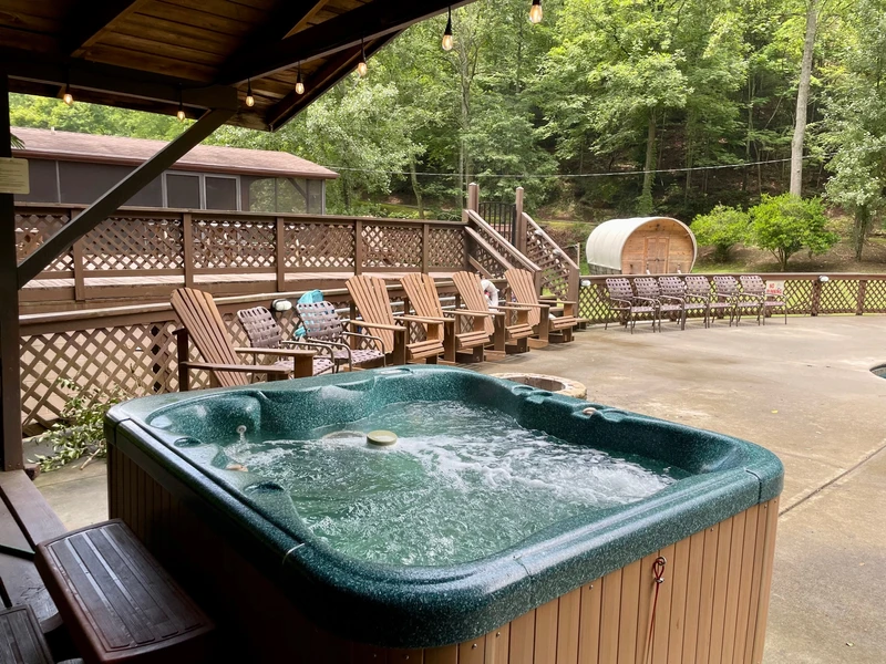 PIONEER TRAIL RETREAT
