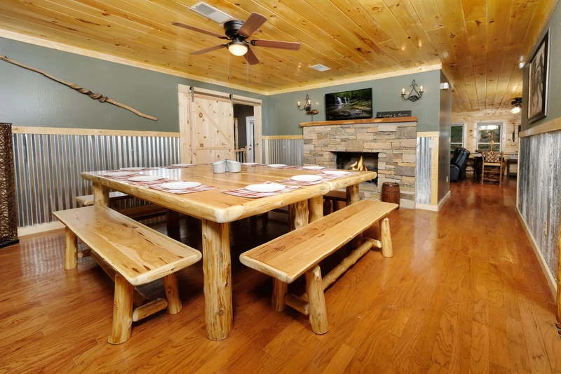 PIONEER TRAIL RETREAT