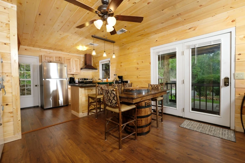 PIONEER TRAIL RETREAT