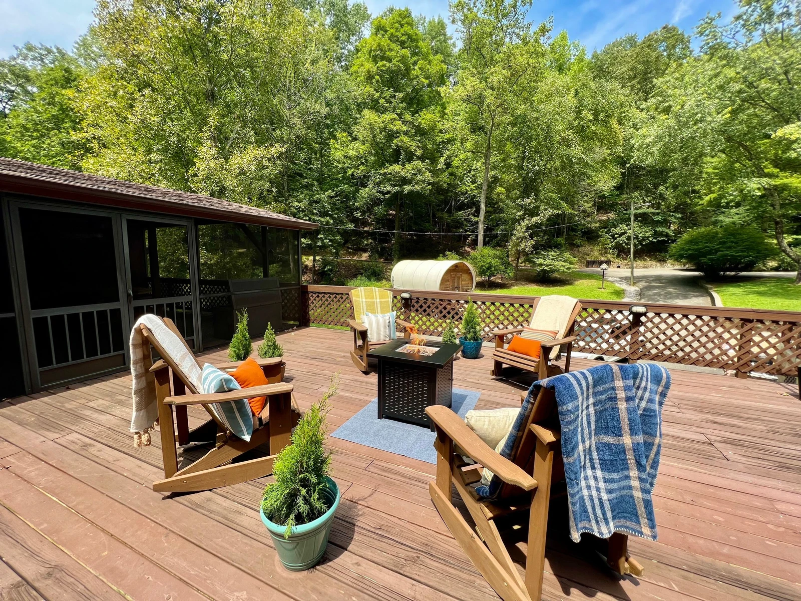 PIONEER TRAIL RETREAT