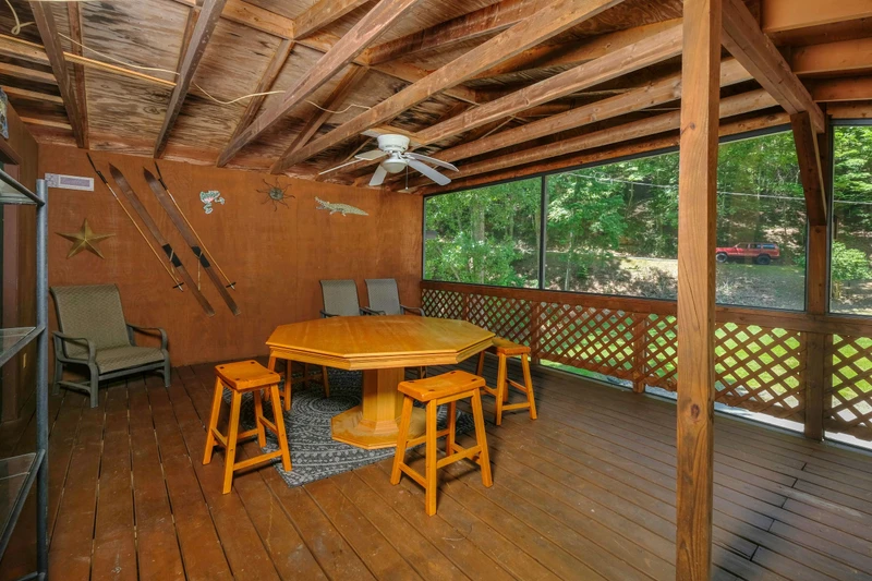 PIONEER TRAIL RETREAT