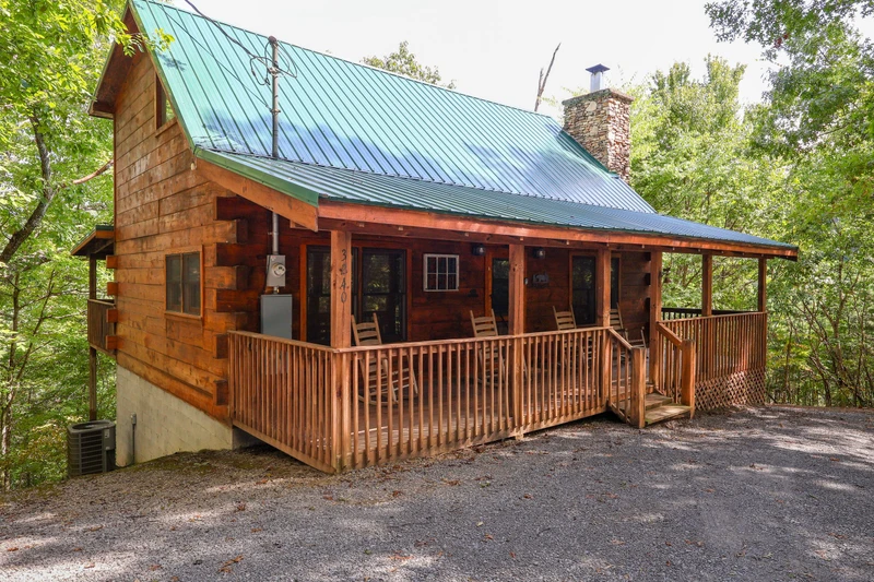 COVE CREEK LODGE